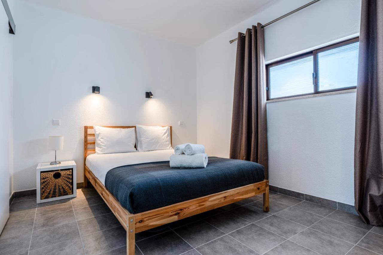 Modern 2 Bdr Flat W/balcony And Pool By Lovelystay Albufeira